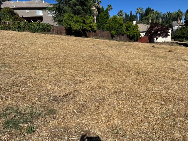 102 Black Gold Lane, Folsom CA: https://media.crmls.org/mediaz/d11c17c4-d7ac-411a-bdf4-873d079050a7.jpg