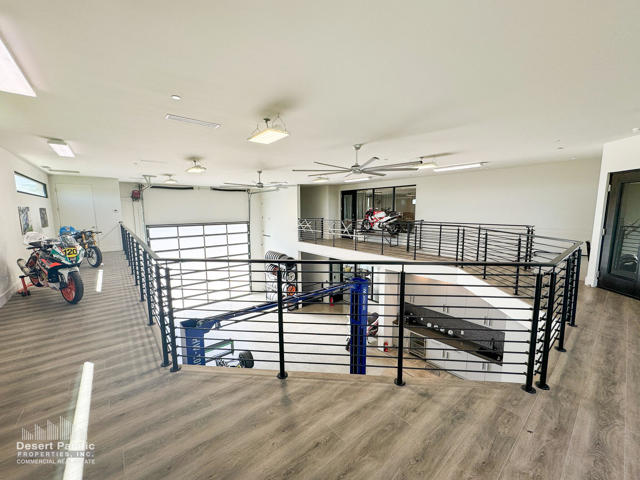 61680 Fullerton Dr, Thermal CA: https://media.crmls.org/mediaz/d11c65e8-558e-4049-8a7b-938d40948e7b.jpg