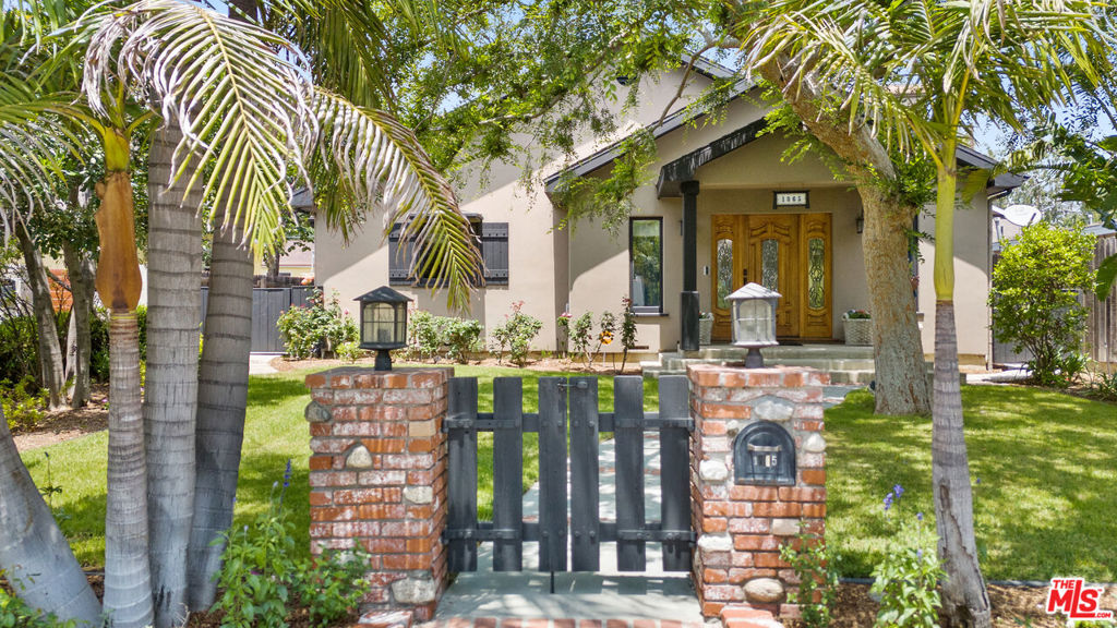 1865 E Villa Street