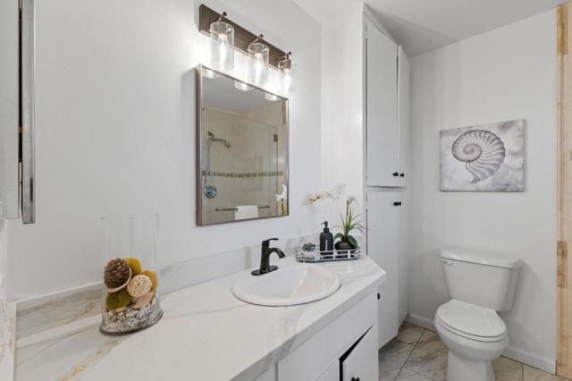 37640 Hyacinth St, Newark CA: https://media.crmls.org/mediaz/d11d1123-f591-4269-9082-bab5b44e70a9.jpg