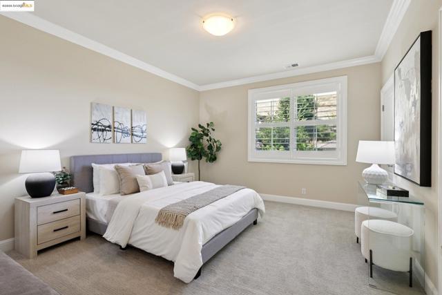 125 Mystic Pl, Alamo CA: https://media.crmls.org/mediaz/d11d18a6-d0ac-48ec-a31d-82dc53504586.jpg