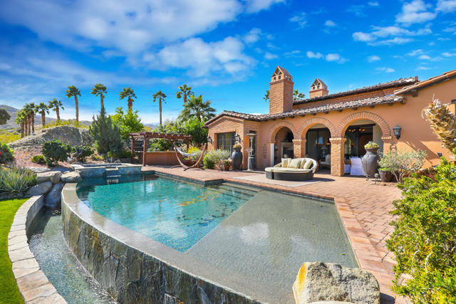 14 Santa Rosa Mountain Lane, Rancho Mirage, CA 92270