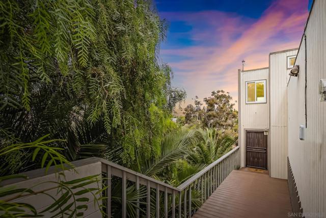 1449 Edgemont St, San Diego CA: https://media.crmls.org/mediaz/d11da673-0138-4f99-8a47-3788e4fcbb26.jpg