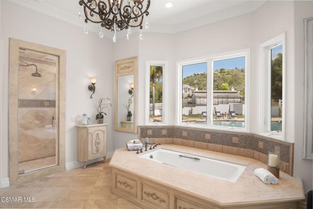 13550 Andalusia Drive, Santa Rosa CA: https://media.crmls.org/mediaz/d11da7d2-cde7-49be-8250-a860a8b84196.jpg