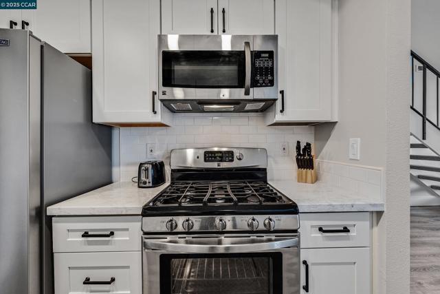 5727 Cutter Loop, Discovery Bay CA: https://media.crmls.org/mediaz/d11dac14-0c8e-4c35-834e-fb62e0d48f1e.jpg