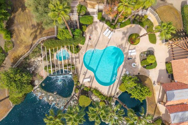 204 Lakecrest Lane, Palm Desert CA: https://media.crmls.org/mediaz/d11ddc93-e240-4b29-af0f-292cb485b77c.jpg