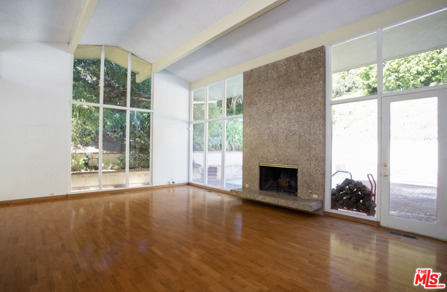 3 Bed Home for Sale in Los Angeles, California