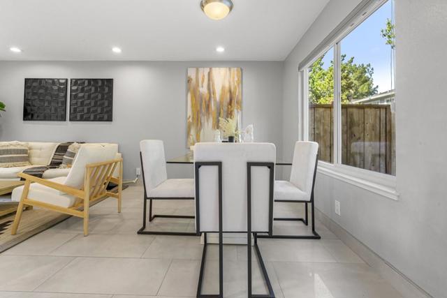 230 Elm Wood Court, Los Gatos CA: https://media.crmls.org/mediaz/d11e620b-7519-43fb-82cb-c6c544af703a.jpg