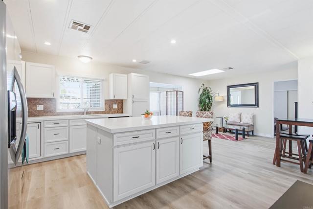 Detail Gallery Image 21 of 67 For 200 N El Camino Real #410,  Oceanside,  CA 92058 - 2 Beds | 2 Baths