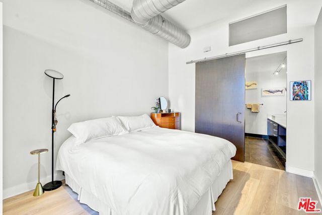 13320 Beach Avenue, Marina del Rey CA: https://media.crmls.org/mediaz/d1206b00-05ee-4c99-b742-be65af2cf0d3.jpg