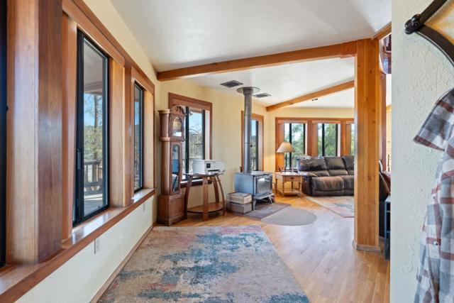 20101 Panoche Road, Paicines CA: https://media.crmls.org/mediaz/d1208dc7-fb8c-4569-b86e-c67dda79cf66.jpg