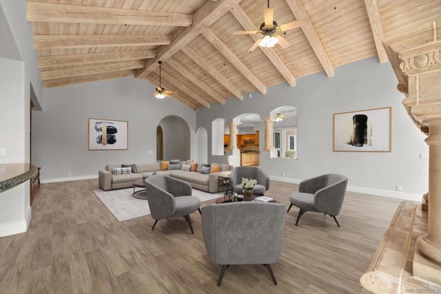18050 Rancho La Cima Corte, Rancho Santa Fe CA: https://media.crmls.org/mediaz/d120e81f-adff-4c7b-b62e-b66e97427a33.jpg
