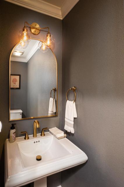 Image 10 of 31 For 63 Ridgecourt