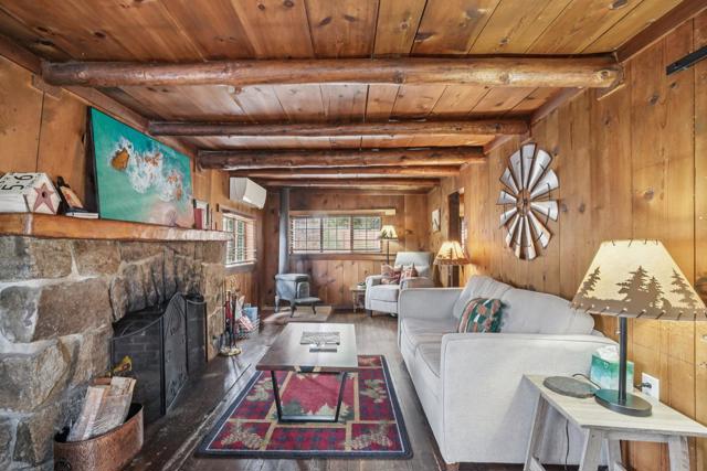 25750 Alderwood, Idyllwild CA: https://media.crmls.org/mediaz/d122be54-aa71-4289-9206-d2d053bb73f8.jpg