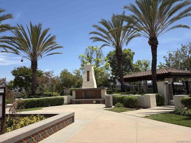 2423 Wishing Star Way, Chula Vista CA: https://media.crmls.org/mediaz/d1237455-b8da-446d-b12c-03e6b4c405b1.jpg