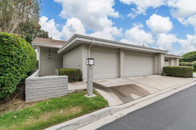 5614 Caminito Herminia, La Jolla CA: https://media.crmls.org/mediaz/d1244218-5f0c-476d-99f2-6dea1803228a.jpg