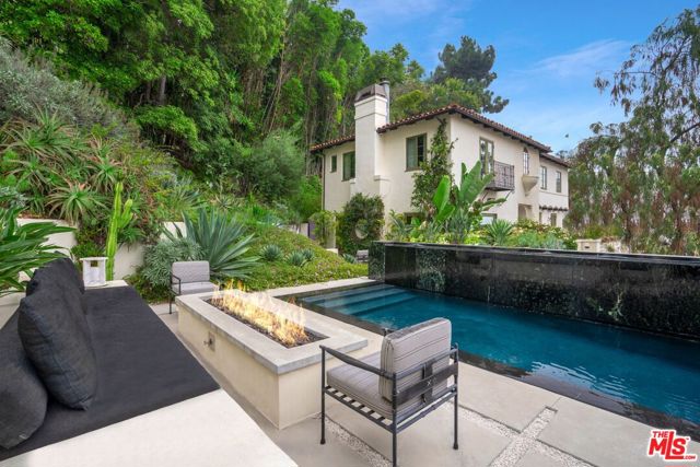 7939 Hillside Avenue, Los Angeles CA: https://media.crmls.org/mediaz/d124692f-60ce-4905-a9f3-36f6b06b9dbc.jpg