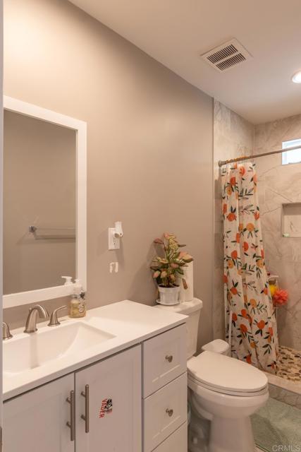 Image 43 of 66 For 1837 Montgomery Drive