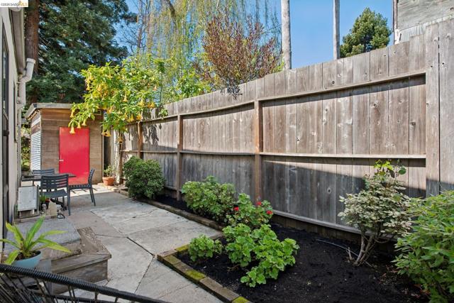 Image 49 of 60 For 1260 63rd St.