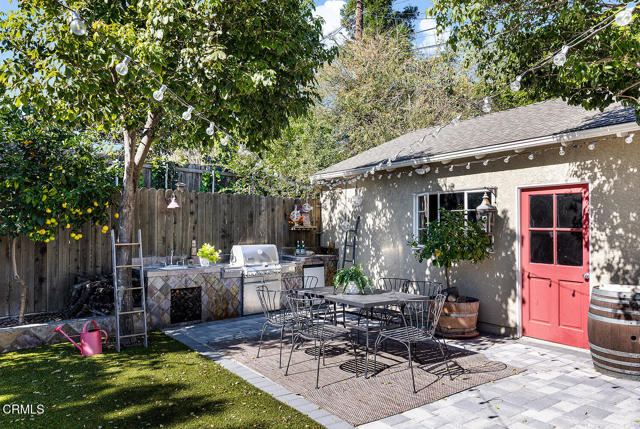 Detail Gallery Image 34 of 39 For 1247 Flanders Rd, La Canada Flintridge,  CA 91011 - 4 Beds | 3 Baths