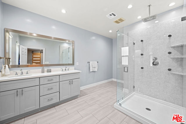 15042 Valleyheart Drive, Sherman Oaks CA: https://media.crmls.org/mediaz/d126e824-d912-458a-ab6d-c6818282a176.jpg