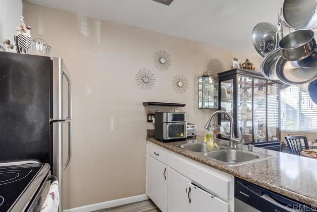 Detail Gallery Image 9 of 36 For 12616 Lakeshore Dr, Lakeside,  CA 92040 - 2 Beds | 2 Baths
