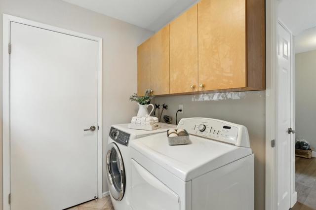 148 Promethean Way, Mountain View CA: https://media.crmls.org/mediaz/d127f080-4604-4c59-9147-daf72737dc0d.jpg