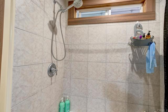 Detail Gallery Image 19 of 35 For 1380 Oak Hill Dr #42,  Escondido,  CA 92026 - 3 Beds | 2 Baths
