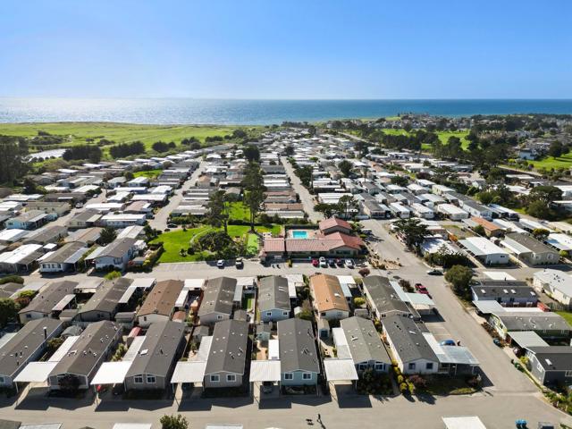 118 Canada Cove Avenue, Half Moon Bay CA: https://media.crmls.org/mediaz/d1286b52-bc05-485c-ae49-f4403e767bdb.jpg