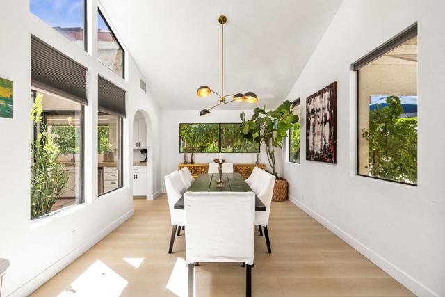 4 Lincoln Place, Rancho Mirage CA: https://media.crmls.org/mediaz/d129b6a7-4090-41ff-b40d-96646f25f41b.jpg