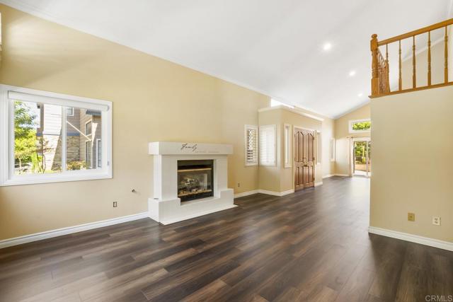 2524 Seattle Drive, El Cajon CA: https://media.crmls.org/mediaz/d12cdf42-502b-4272-8139-94711b24463b.jpg