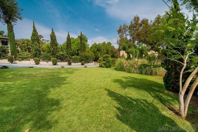 3750 Valley Vista Fork, Bonita CA: https://media.crmls.org/mediaz/d12e526b-f13b-4900-846c-928e26225751.jpg