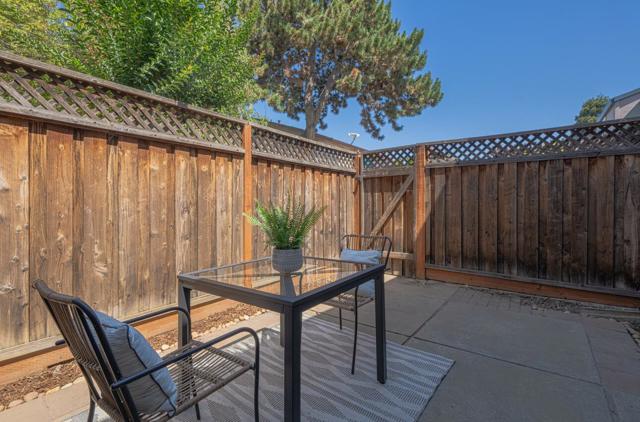 1459 Woodgrove Square, San Jose CA: https://media.crmls.org/mediaz/d12ed9d8-e0c0-4c63-9e0d-ceb62a504a1d.jpg