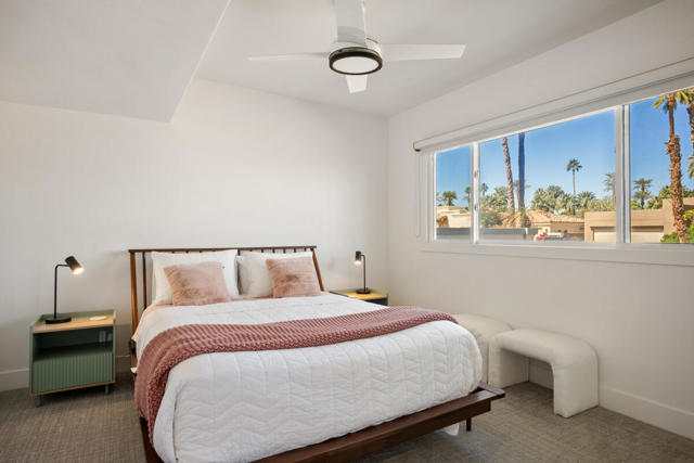 Image 31 of 58 For 75475 Desert Park Drive