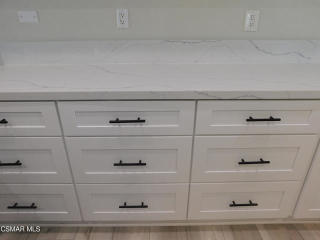 559 Stoney Peak Court, Simi Valley CA: https://media.crmls.org/mediaz/d12fcf1a-2fd3-40b0-9935-06936a1fe70b.jpg