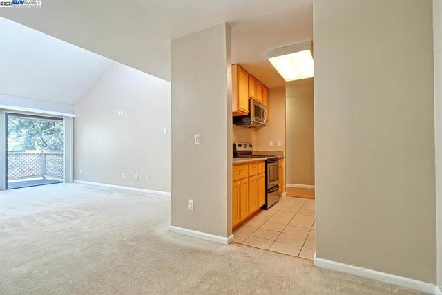 3300 Wolcott Cmn, Fremont CA: https://media.crmls.org/mediaz/d13023ed-d6bc-4b90-93a7-ec412447800e.jpg