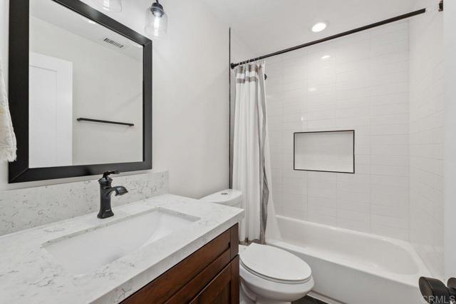 4814 Refugio Avenue, Carlsbad CA: https://media.crmls.org/mediaz/d1302d1c-1ccc-4d5a-b6de-b6ad444012ee.jpg