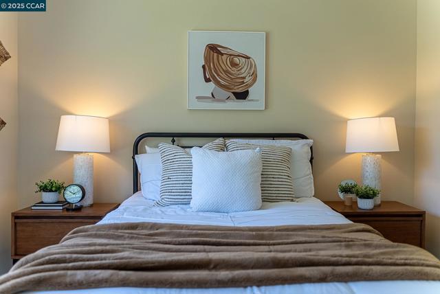 2128 Presidio Ct, Danville CA: https://media.crmls.org/mediaz/d13093ad-a17c-4f98-a479-4206befddcca.jpg