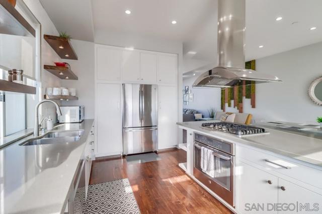 1016 1st St, Coronado CA: https://media.crmls.org/mediaz/d130bbf8-bb49-47b5-ba1b-39a9da2f221b.jpg