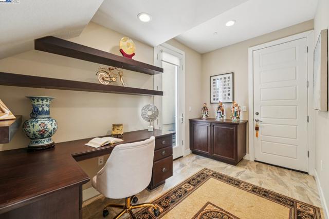 7213 Calistoga Ln, Dublin CA: https://media.crmls.org/mediaz/d130e7e1-9e28-48cd-bf0f-1964a1a6e464.jpg