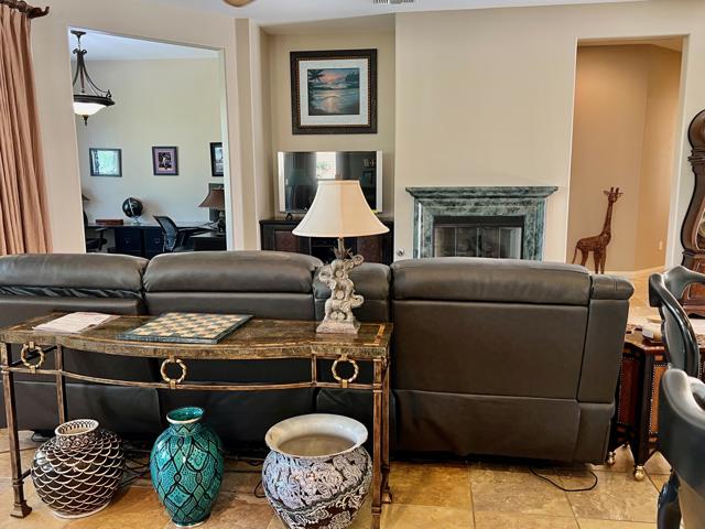 81562 Camino Los Milagros, Indio CA: https://media.crmls.org/mediaz/d131b446-0905-4faf-b3eb-0a201797e7af.jpg