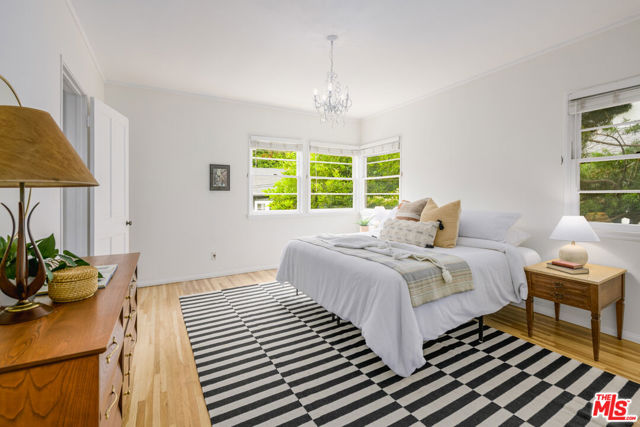 5919 Tuxedo Terrace, Los Angeles CA: https://media.crmls.org/mediaz/d131f122-4868-456a-b6d8-2a7361bdd96b.jpg