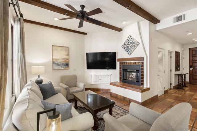7310 Estrella De Mar, Carlsbad CA: https://media.crmls.org/mediaz/d132db28-57b4-46fa-9af1-c0bea7137ab0.jpg