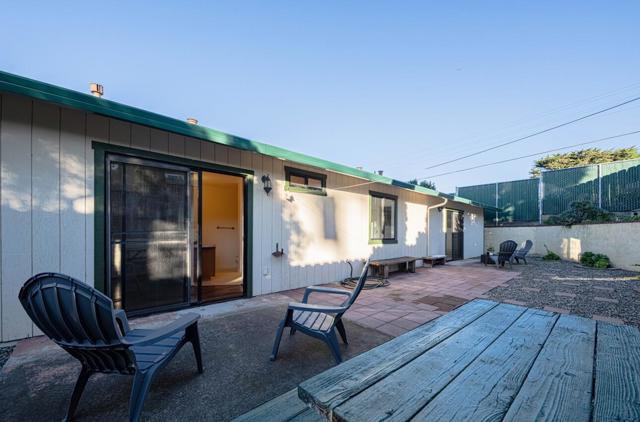 1524 Elm Avenue, Seaside CA: https://media.crmls.org/mediaz/d13434fb-596c-44fe-bf1b-0644aad2139d.jpg