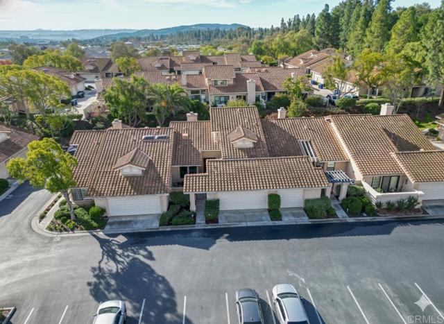 15662 Via Calanova, San Diego CA: https://media.crmls.org/mediaz/d135a406-0192-4a08-93ca-4c9498c1bea6.jpg