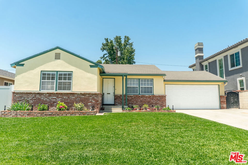 2647 Doolittle Avenue