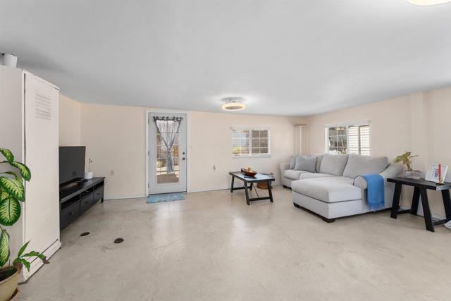 Detail Gallery Image 22 of 31 For 1534 Folkestone St, Spring Valley,  CA 91977 - 4 Beds | 2 Baths