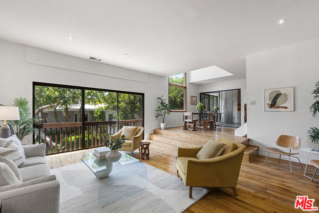2174 Alcyona Drive, Los Angeles CA: https://media.crmls.org/mediaz/d136b74e-f0a0-4663-857e-6dce41ecf22d.jpg