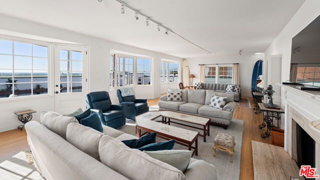 605 Palisades Beach Road, Santa Monica CA: https://media.crmls.org/mediaz/d136f04c-64e2-4da6-8f15-8b3c447be7a9.jpg