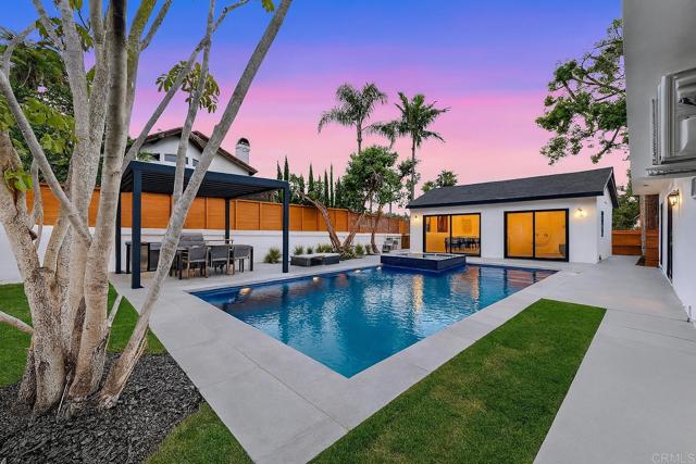 Detail Gallery Image 3 of 40 For 709 Puebla St, Encinitas,  CA 92024 - 3 Beds | 2 Baths